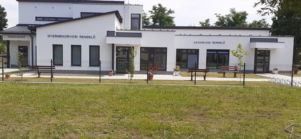 | Tájékoztatás az új egészségház használatbavételi engedélye körüli tevékenységekről